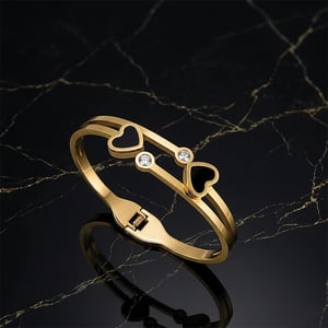 Luxurious Design Bracelet For Women - Double Heart & Stone
