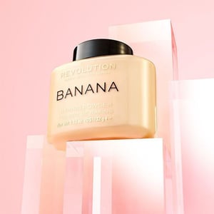 Makeup Revolution Loose Baking Powder 32g - Banana