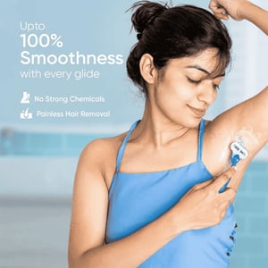 Gillette Venus Smooth Sensitive Women's Razor Blade Refills 4 Blades  •