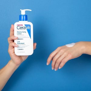 CeraVe Moisturising Lotion For Dry To Very Dry Skin 236ml .