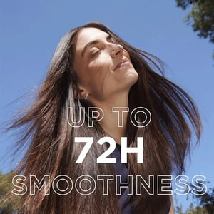 Garnier Ultimate Blends Balancing Charcoal & Black Seed Oil Shampoo 300ml •