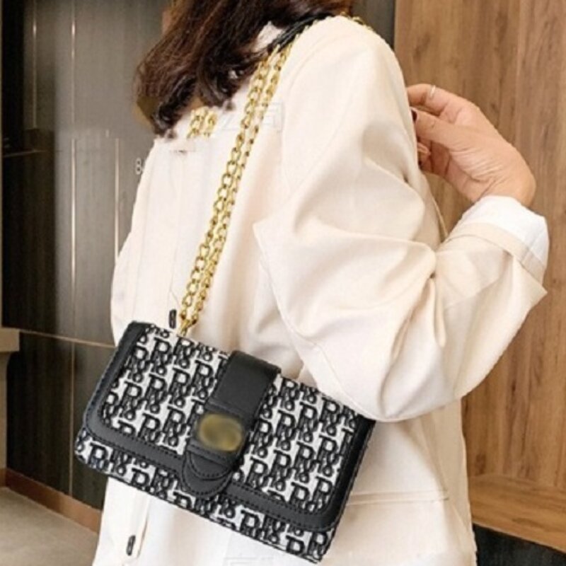 Ladies New Trendy Exotic Shoulder Bag (1001043)