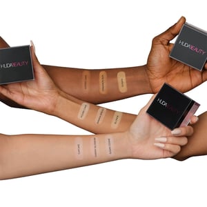 Huda Beauty Easy Bake Loose Baking & Setting Powder 20g - Blondie