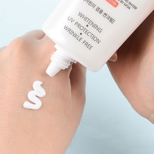 Jigott Whitening UV Sun Block 70ml - SPF 50+ PA+++ •