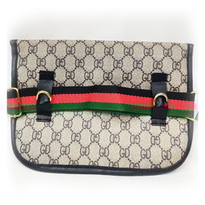 GD Lady Magnetic Buckle Shoulder Bag - Black