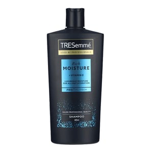 Tresemme Rich Moisture + Vitamin E Shampoo 685ml •