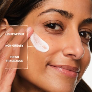 Olay Regenerist Niacinamide Active Firming Renew Age Defy Hydrate Cream 50ml