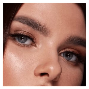 Nicka K New York 15 Color Eyeshadow Palette - Better In Red ES1506 •