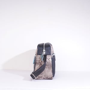 Stripelnc Ladies Crossbody Bag - Scaly Print