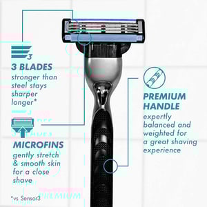 Gillette Mach3 Razor With 1 Extra Refill