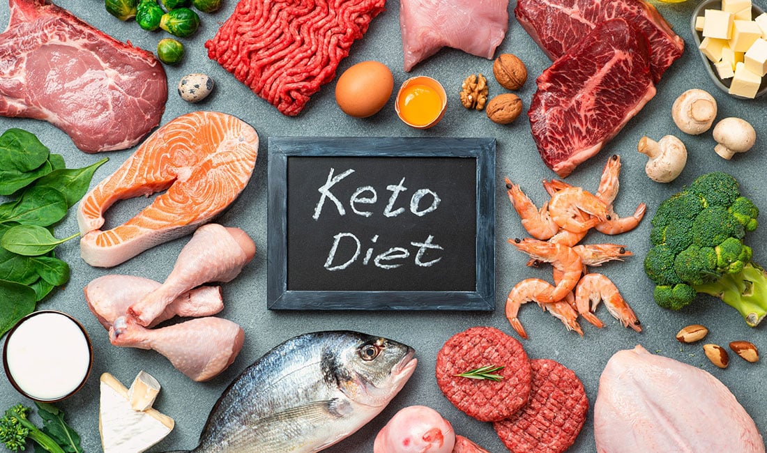 Yalangoch kotiblar külotsiz fotosuratlar