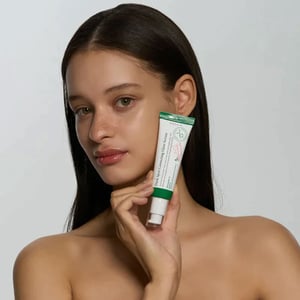 AXIS-Y Dark Spot Correcting Glow Serum 50ml •