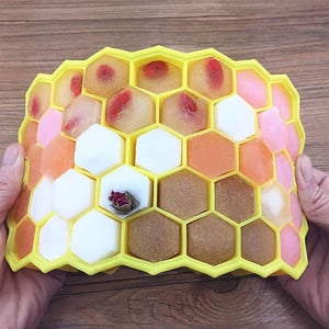 Honeycomb Pattern Ice Cube Trays With Cover - Yellow