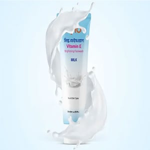 Skin'O Vitamin E Brightening Facewash 110ml - Milk