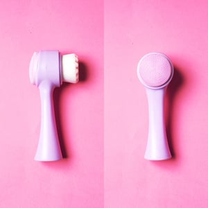 Kiss Lovely Facial Cleansing Brush - Light Purple