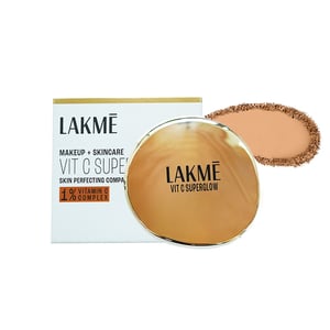 Lakme Makeup + Skincare Vit C Superglow Skin Perfecting Compact 8g - 24 Beige