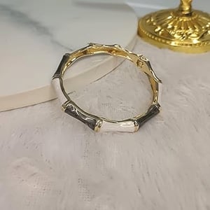 Enamel Bamboo Design Bangle Bracelet - White And Black