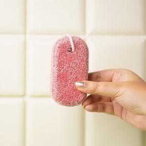Zinger Pumice Stone Foot Scrub - Red