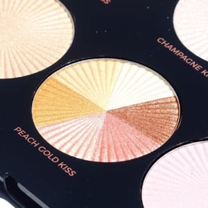 Makeup Revolution Pro HD Amplified Highlighter Palette - Glow Getter