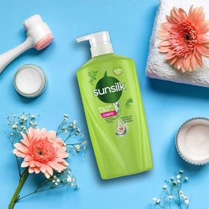 Sunsilk Lively Clean & Fresh Shampoo 625ml •
