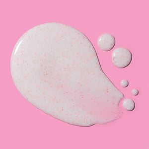 OGX Sensitive + Rose Water & Pink Sea Salt Scrub And Wash 577ml •