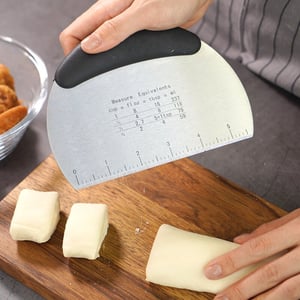 Stainless Steel Semi Circular Non-Slip Scraping Panel Baking Tool (1001084)
