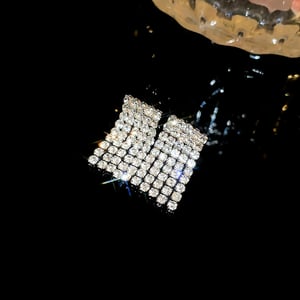 Silver Needle Simple Tassel Earring (240011)