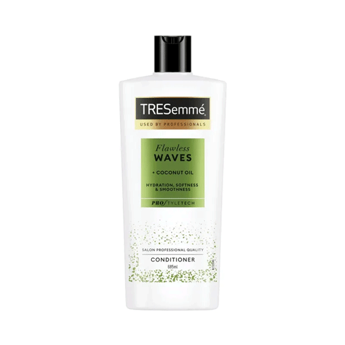 TRESemme Flawless Waves Coconut Oil Conditioner 685ml  •