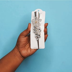 Flower Shape Rhinestone Hair Clip - Cristal