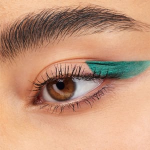 Essence Stay & Play Gel Eyeliner 1.3g - 07 Emerald Dragon