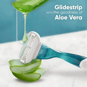 Gillette Venus Smooth Sensitive Women's Razor Blade Refills 4 Blades  •
