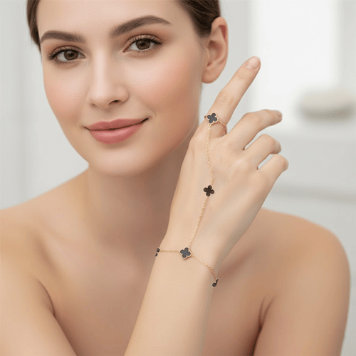 Alhambra Design Bracelet With Finger Ring - Black