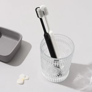 RuHn High Quality Multi-Color 2pcs Toothbrush Set •
