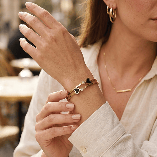 Luxurious Design Bracelet For Women - Double Heart & Stone
