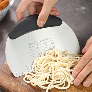 Stainless Steel Semi Circular Non-Slip Scraping Panel Baking Tool (1001084)