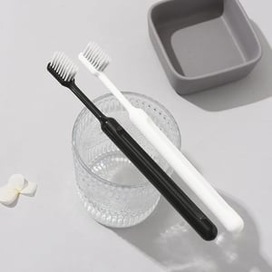 RuHn High Quality Multi-Color 2pcs Toothbrush Set •