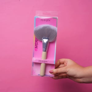 Yeahjin Big Fan Makeup Brush - Wooden