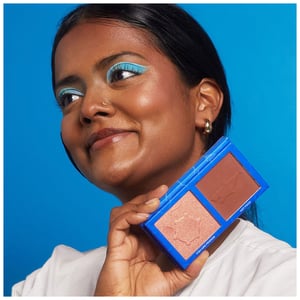 Makeup Revolution Fish Are Friends Bronzer And Highlighter Palette - Disney Finding Nemo Edition