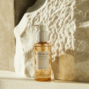 Skin1004 Madagascar Centella Light Cleansing Oil 200ml •