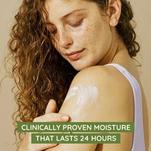 Aveeno Daily Moisturising Body Lotion For Dry Skin 227g •