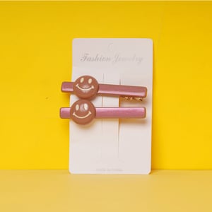 Smiling Baby Hair Clip - Glossy Dark Magenta