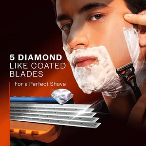 Gillette Fusion 5 Razor With Styling Black Blade And 5 Diamond Like Coated Blades  •