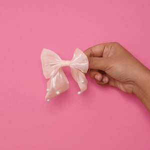 Short Bow Hair Clip With Pearls - Peach Pink