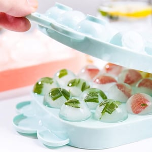 26 Grid Ice Ball Mould - Baby Blue