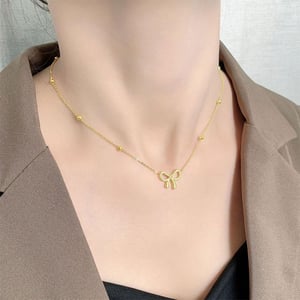Bow Pendant Necklace
