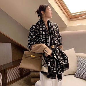Trendy Korean Style Cashmere Shawl - Gaudi Pattern