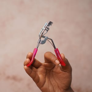 P&W Eyelash Curler - Pink