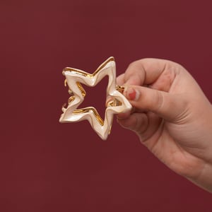 Star Shape Metal Hair Clip - Cream