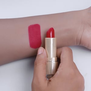 Guerniss Rouge Allure Velvet Matte Lipstick 3.5g - GS028