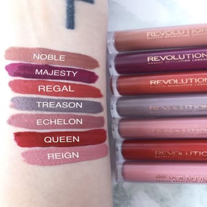 Makeup Revolution Retro Luxe Matte Lip Kit - Treason